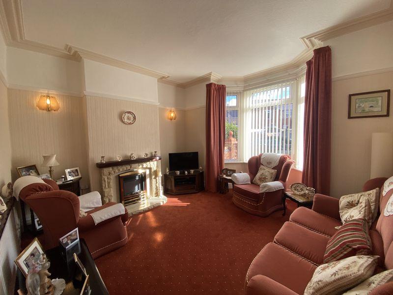 Osborne Street, Rhosllanerchrugog, Wrexham 3 bed detached house for