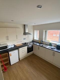 1 bedroom flat to rent - The Kingsway, City Centre, Swansea