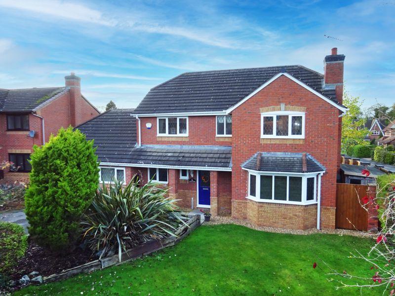 Merrivale Road, Wistaston, CW2 6QJ 4 bed detached house for sale £435,000