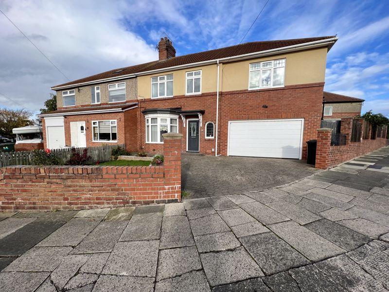 Maple Avenue, Whitley Bay 4 bed semidetached house for sale £400,000