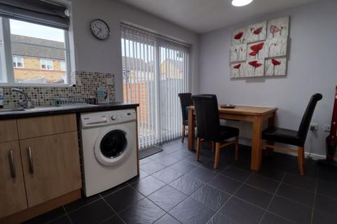 3 bedroom semi-detached house to rent, Bedford Way, Scunthorpe