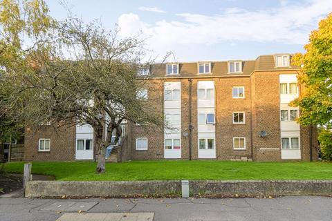 1 bedroom apartment to rent, Galsworthy Road, Kingston Upon Thames