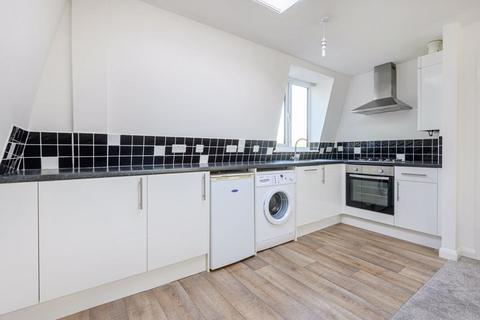 1 bedroom apartment to rent, Galsworthy Road, Kingston Upon Thames