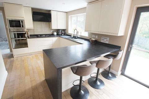 6 Abbeyfields Close, Netley Abbey, Southampton, SO31 5GR