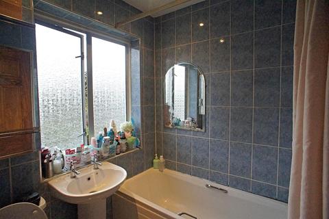 37 Burnham Road, London, E4 8PD