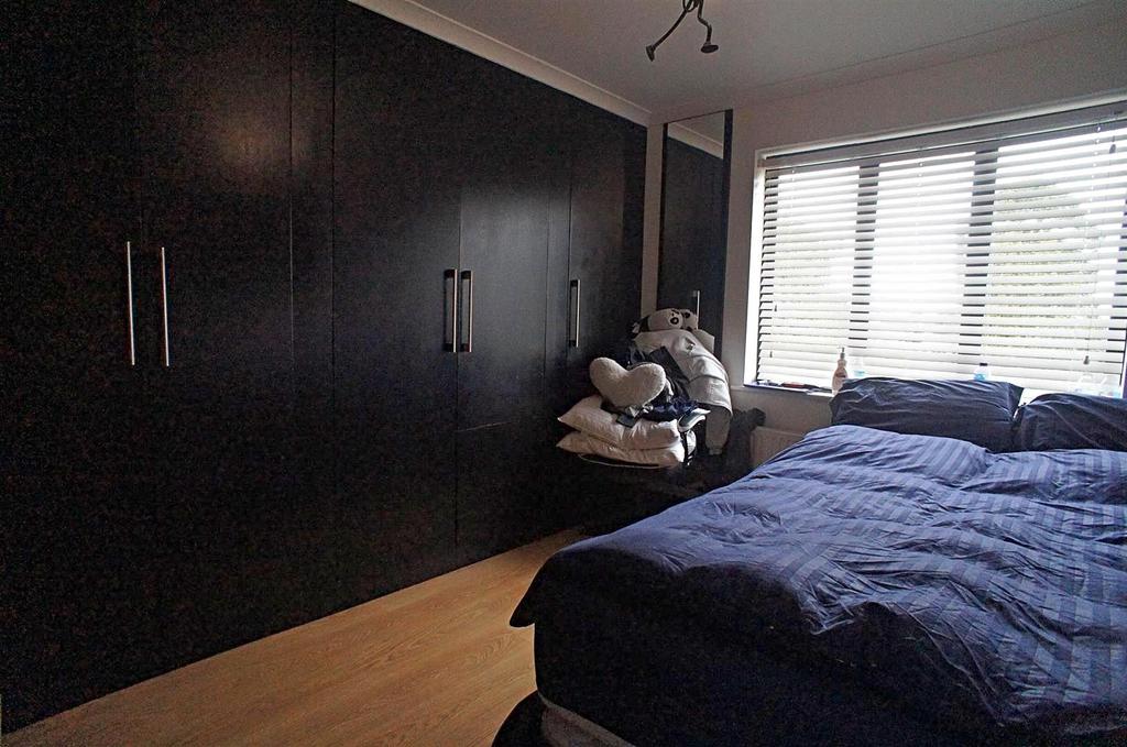 Bedroom2 (48).jpg