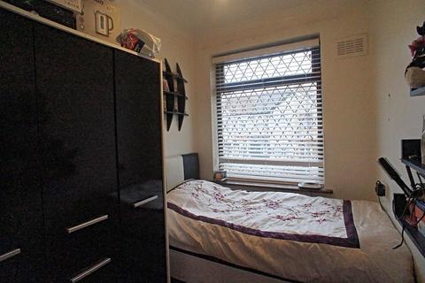 37 Burnham Road, London, E4 8PD