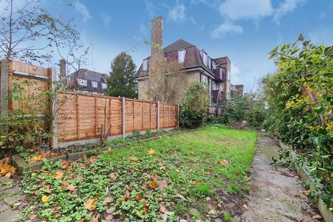 71 Waters Road, London, SE6 1UF