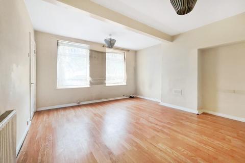 71 Waters Road, London, SE6 1UF