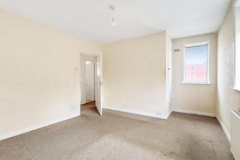 71 Waters Road, London, SE6 1UF