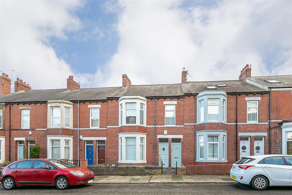 Delaval Terrace, Gosforth, Newcastle upon Tyne 2 bed flat £180,000