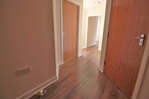 5 Foxglove Path, London, SE28 0LR