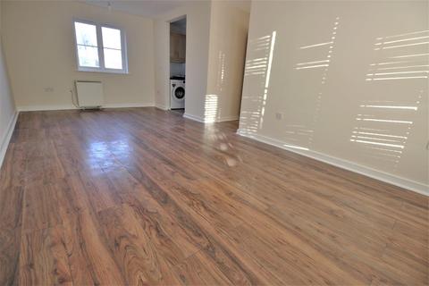 5 Foxglove Path, London, SE28 0LR