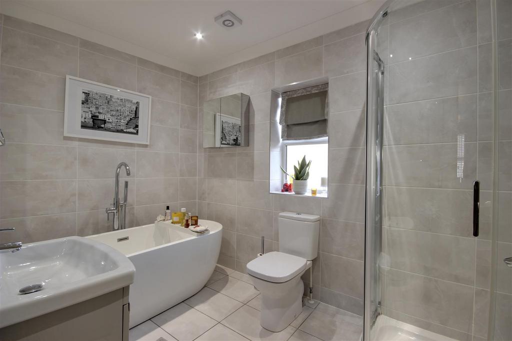 Ensuite Bathroom