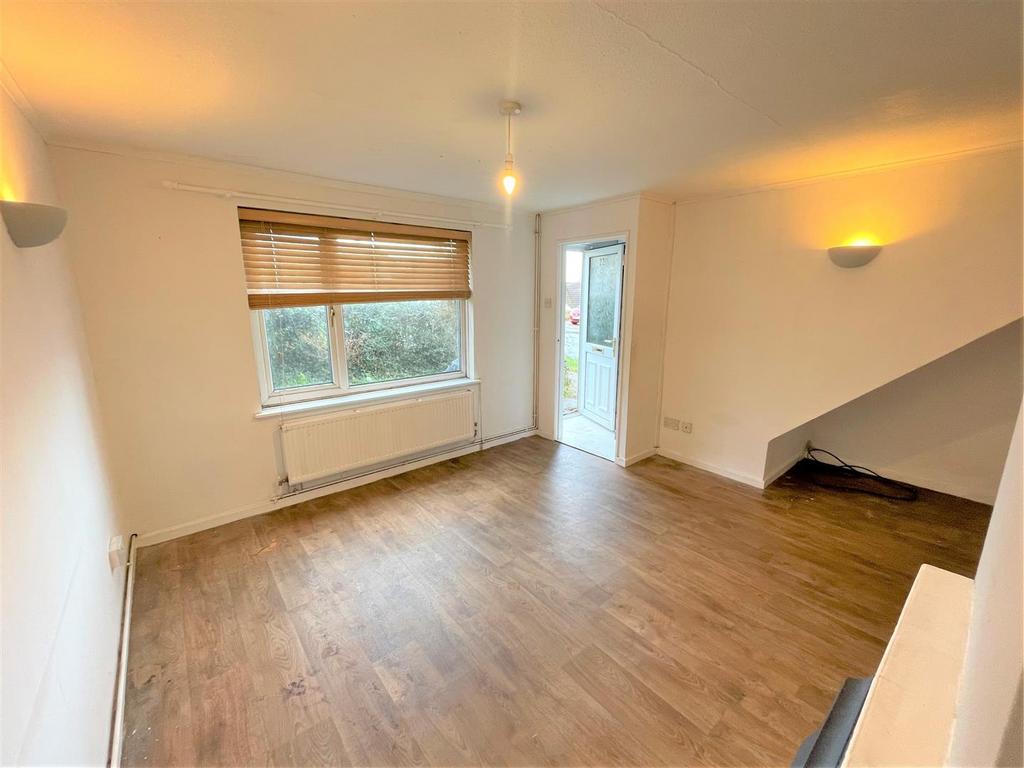 Sitting room 2.JPG