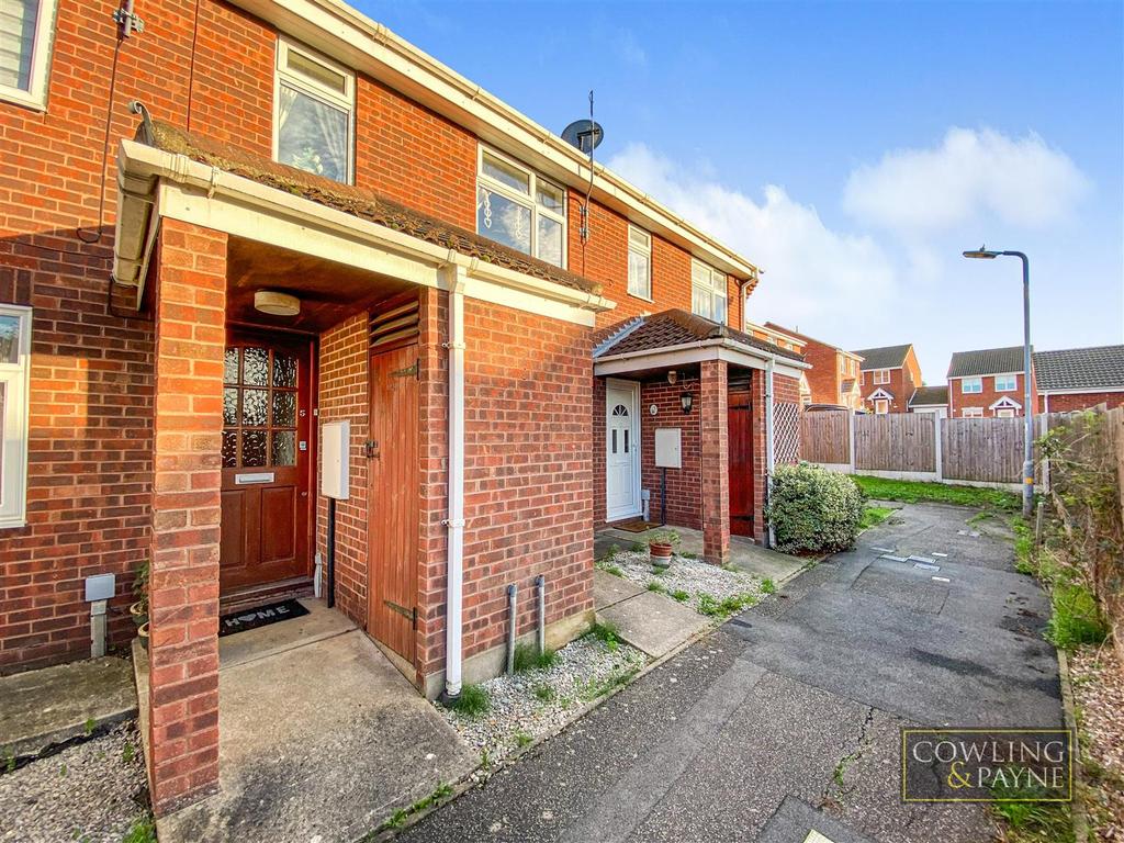 Broxted End, Wickford 1 bed for sale £210,000