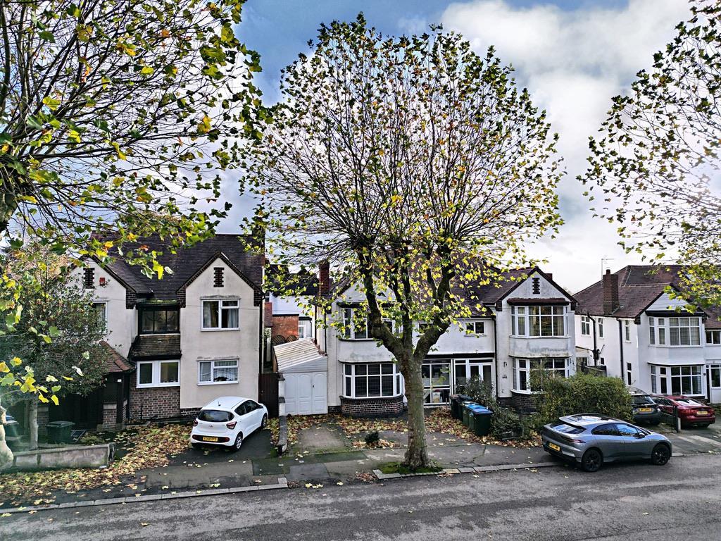 Rochester Road, Earlsdon, Coventry NO CHAIN 4 bed semidetached house