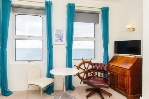 2 bedroom flat for sale - Sea View Terrace, Margate