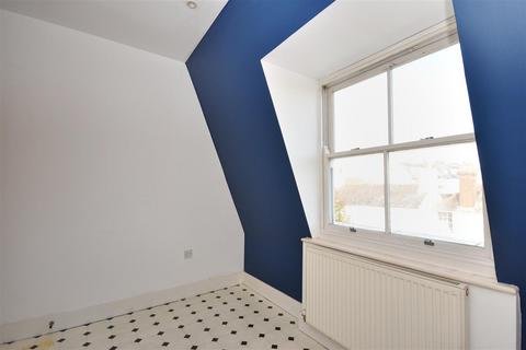 2 bedroom flat for sale, Westerly Mews, Canterbury