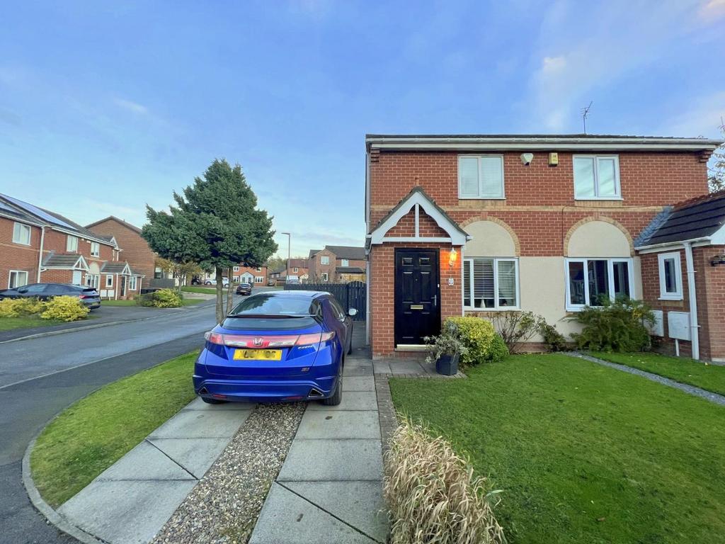 Bridgemere Drive, Framwellgate Moor, Durham 2 bed semidetached house
