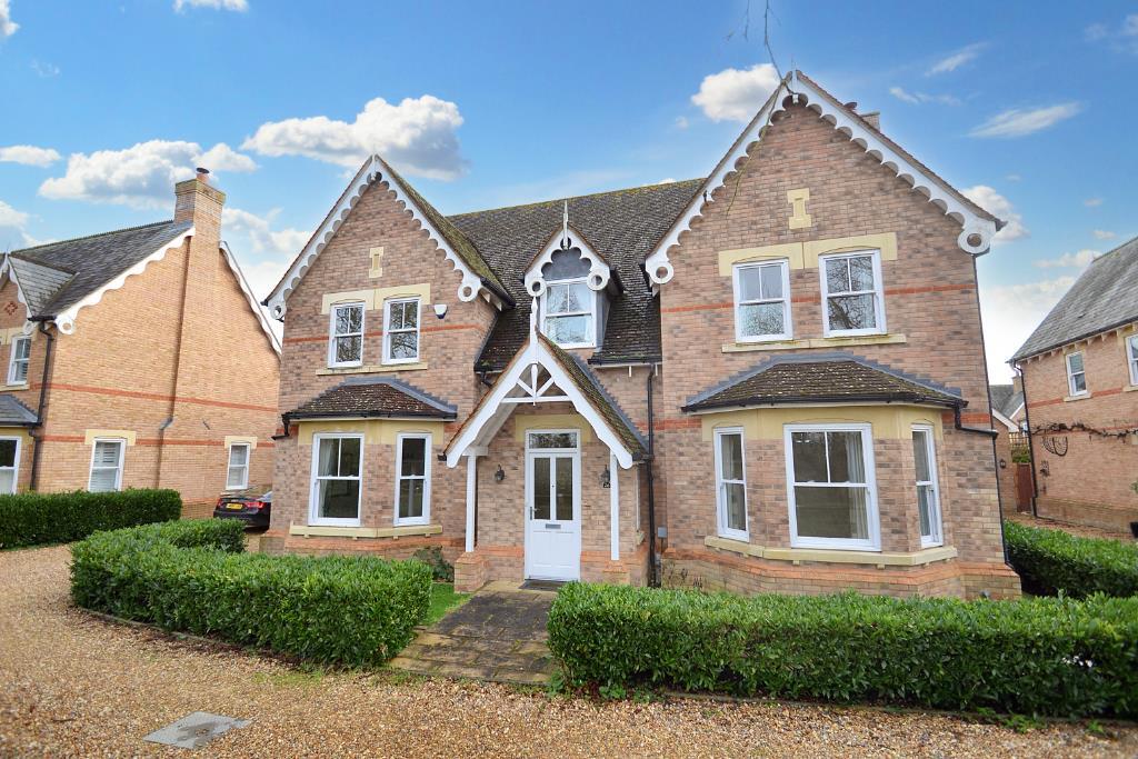 Shaftesbury Drive, Fairfield, Hitchin 5 bed detached house for sale £