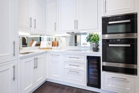 2 bedroom flat to rent, Prince Of Wales Terrace, London