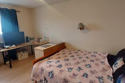 93 Essendyke, Bretton, Peterborough, PE3 8JB