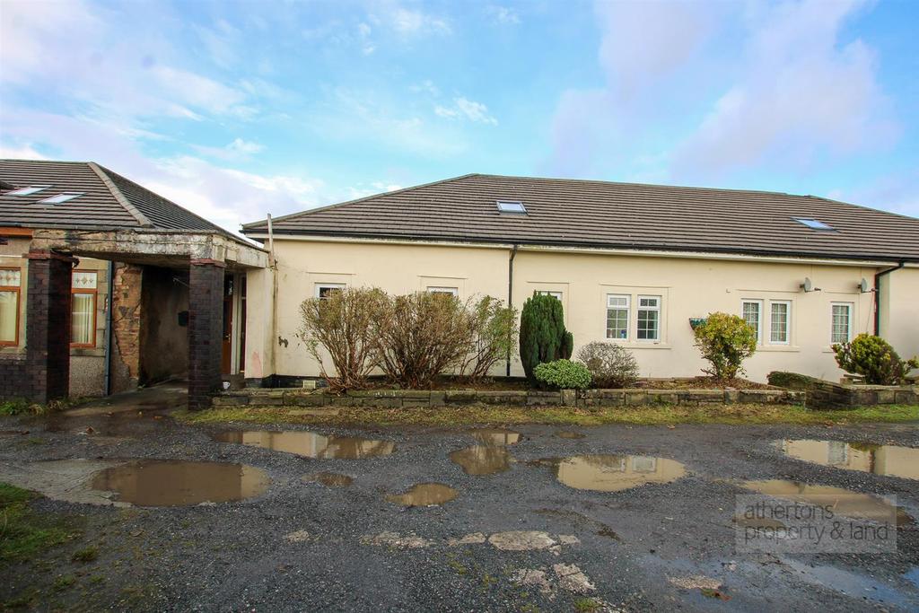 Crown Point Road, Burnley 3 bed farm house for sale £375,000