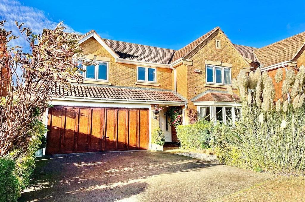 The Ashway, Brixworth, Northampton NN6 4 bed detached house for sale
