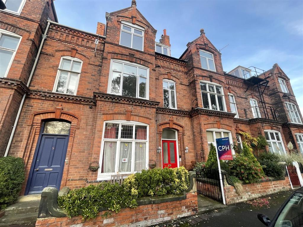 6 Granville Square, Scarborough 1 bed flat £650 pcm (£150 pw)