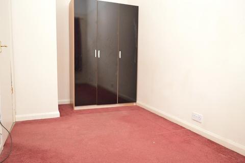 620 Ashton Road, Oldham, OL8 3HW