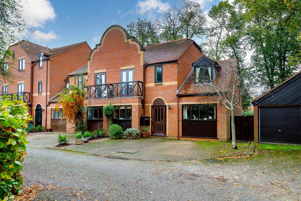 St. Marks Mews, Leamington Spa 3 bed end of terrace house for sale £485,000