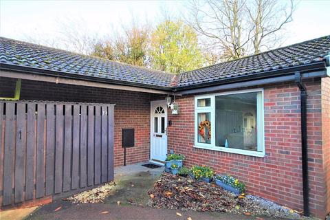 2 bedroom semi-detached bungalow for sale - Cheedale Close, Loundsley Green, Chesterfield, S40