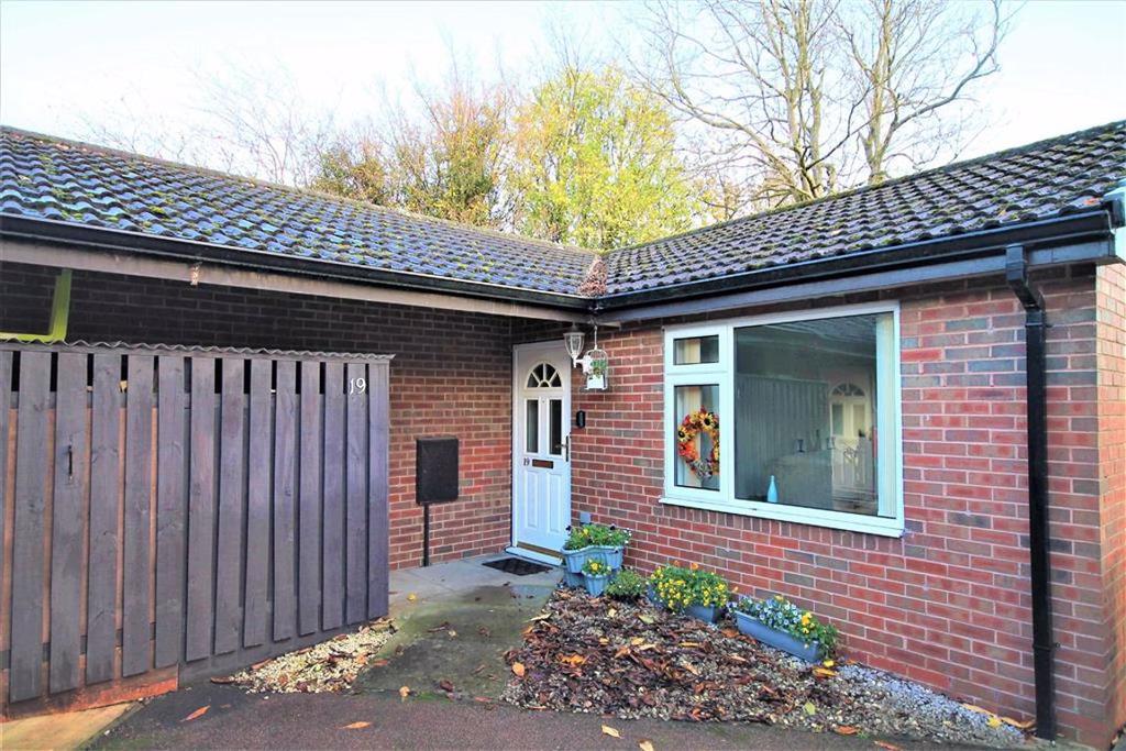 Cheedale Close Loundsley Green Chesterfield S40 2 Bed Semi detached cheedale-close-loundsley-green-chesterfield-s40-2-bed-semi-detached