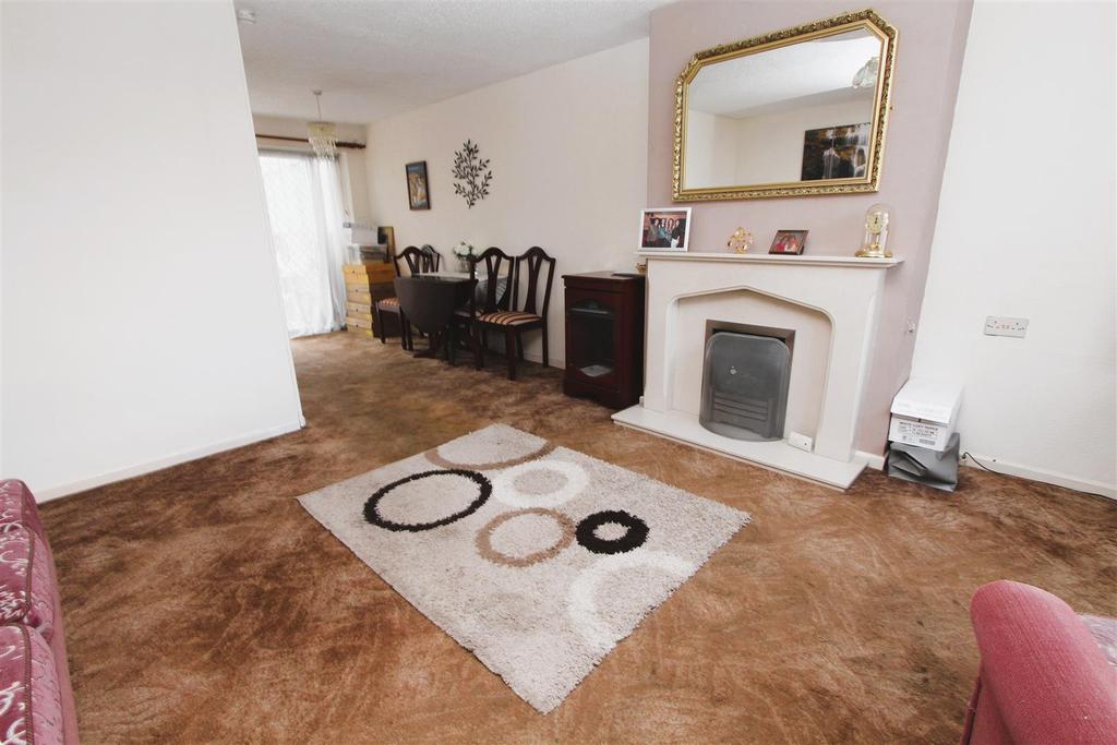 St. Clements Road, Keynsham, Bristol 3 bed house £300,000