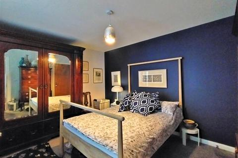 1 bedroom apartment for sale - St Margarets Court, Marina, Swansea