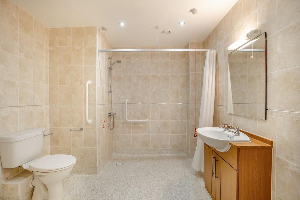8526489-interior14 (Medium).jpg