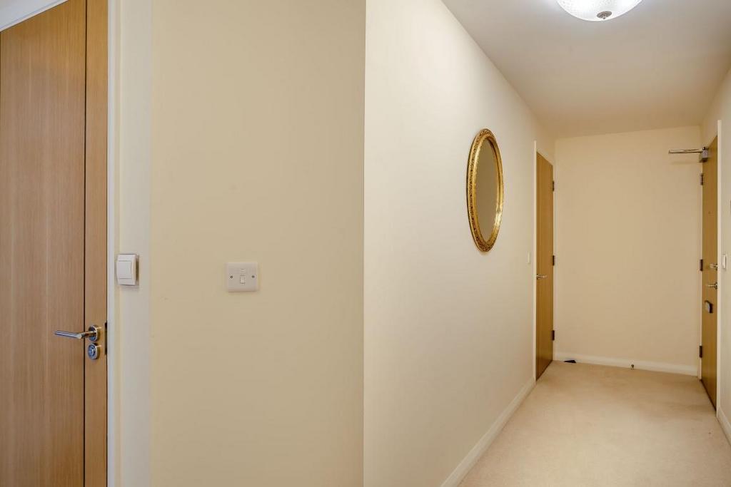 8526489-interior10 (Medium).jpg