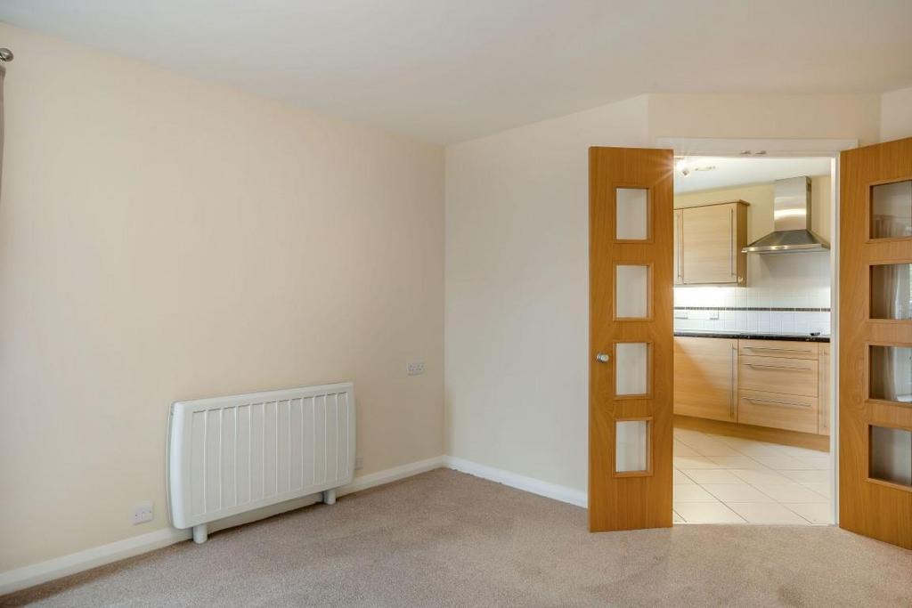 8526489-interior18 (Medium).jpg