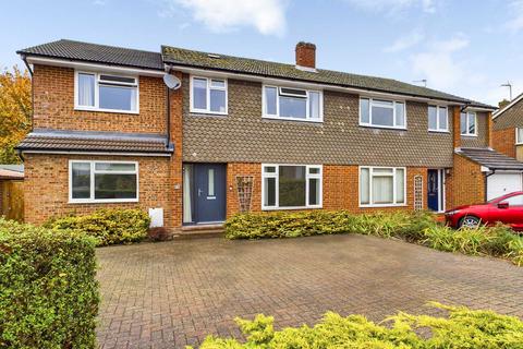1 Dovecote, Haddenham, Aylesbury, HP17 8BP