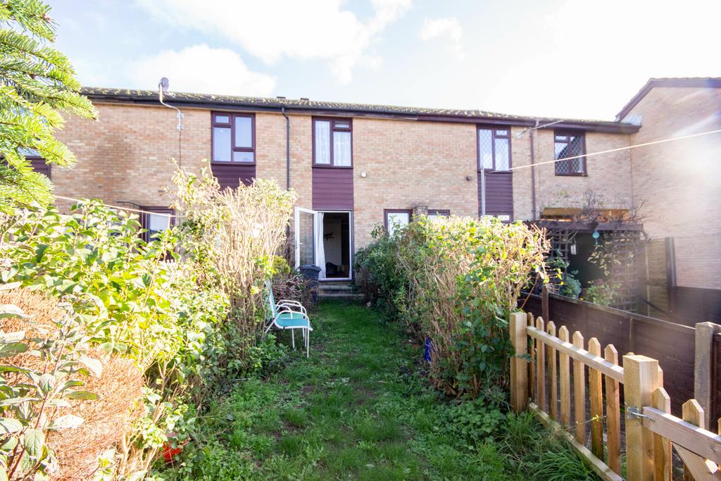 Kings Road, East Cowes 2 bed terraced house £170,000