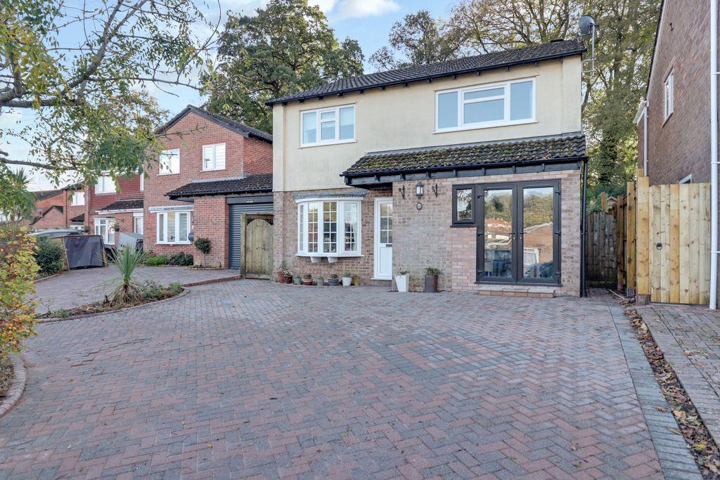 Evergreen Close, Exmouth EX8 4RR 5 bed detached house £525,000