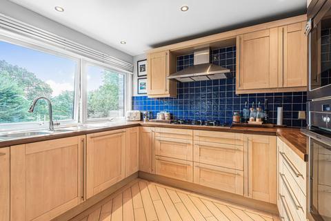135 Mead Way, Bromley, BR2 9ES