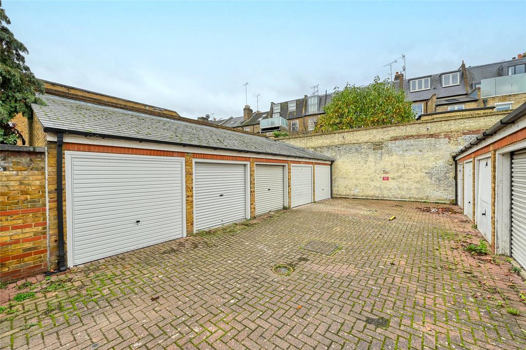 Garage, Blythe Road, Brook Green... Garage - £299 pcm (£69 pw)