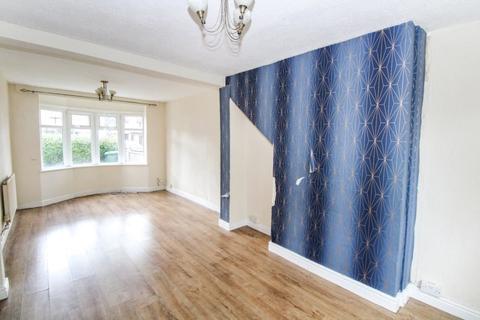 3 bedroom semi-detached house for sale - Davis Avenue, Tipton, West Midlands, DY4 8JY