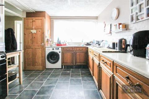 3 bedroom terraced house for sale - Thackeray Row, Wickford, Essex, SS12 9EG
