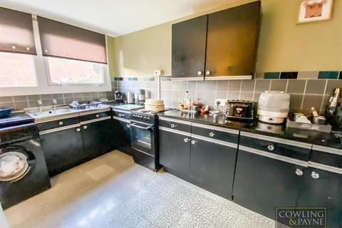 3 bedroom maisonette for sale - Brook Drive, Wickford, Essex, SS12 9EQ