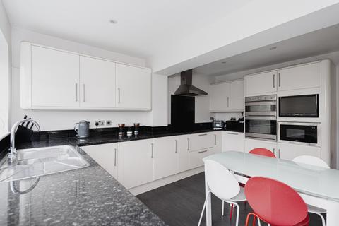 18 Friars Orchard, Fetcham, Leatherhead, KT22 9RL