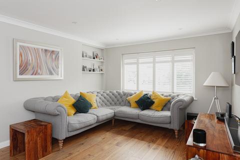 18 Friars Orchard, Fetcham, Leatherhead, KT22 9RL