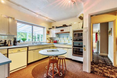 5 bedroom detached house for sale - Pinewood Close, Iver Heath, Buckinghamshire, SL0